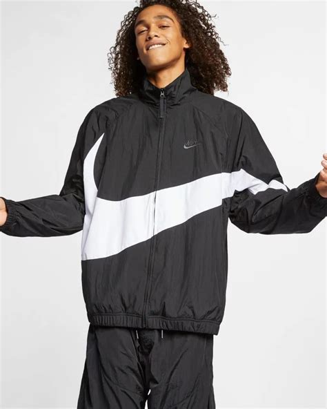 nike big swoosh woven jacket sportswear schwarz herren auf rechnung|nike big swoosh statement jacke.